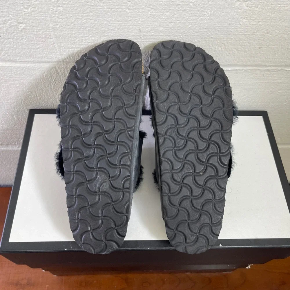 Birkenstock Arizona Big Buckle Black Shearling Sandals Slides Womens 36 EU/5 US‎